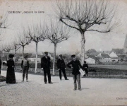 All&eacute;e de la gare