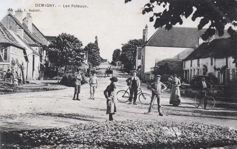 Les Poteaux